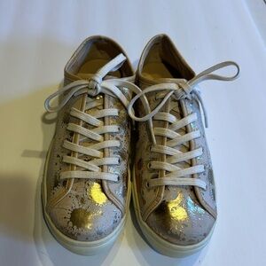 Matisse Tori leather upper gold splatter lace up sneakers with colors of cream